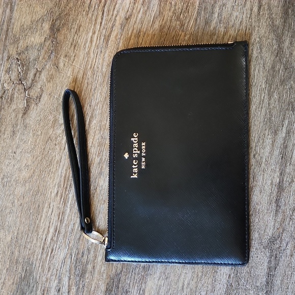 Kate Spade Black Leather wristlet - Picture 1 of 8